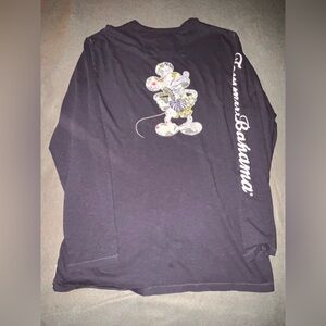 GUC Men’s DISNEY Tommy Bahama navy long sleeve Mickey Mouse shirt. Size XLT